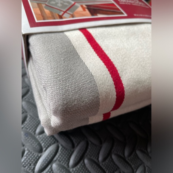 NWT Birchwood Chalet Oblong Tablecloth - Picture 3 of 6